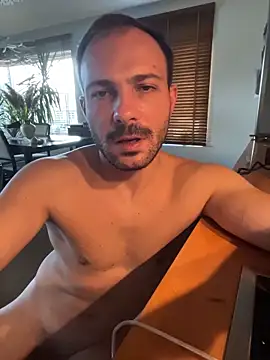 Adventurehotman live sex cam