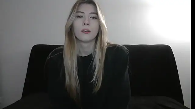 ErikaShyy live sex cam