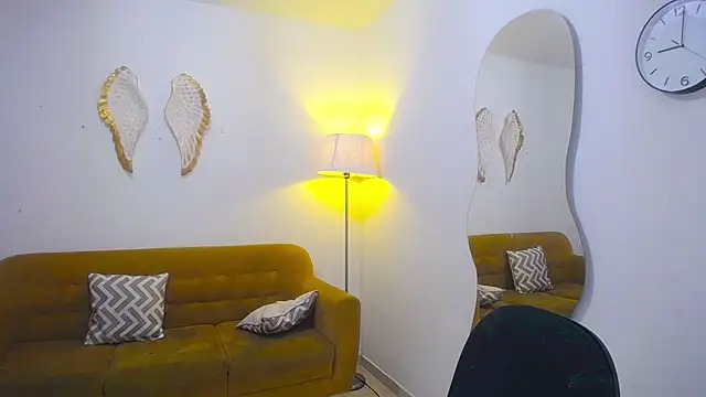 paolunaa's cam snapshot