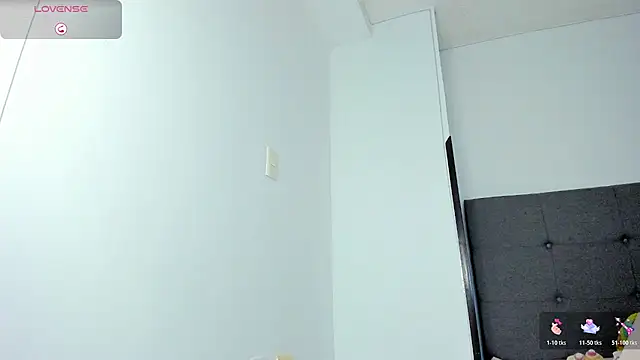 tessa__evans's cam snapshot