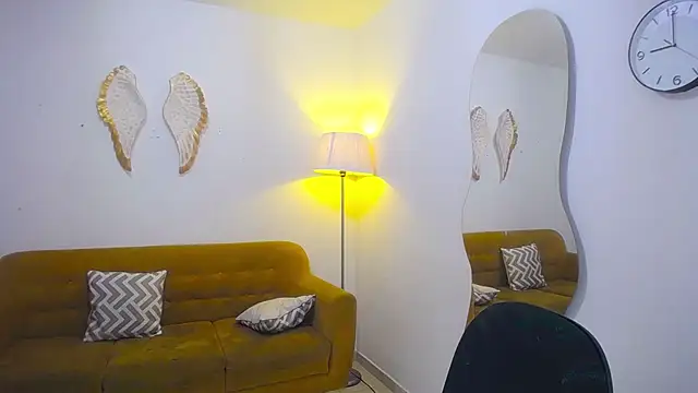 paolunaa's cam snapshot