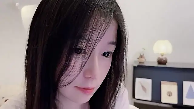 Onechestnut's cam snapshot