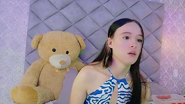 CARO_ADAMS1's cam snapshot