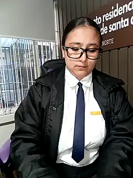 Cute_Penelope live sex cam