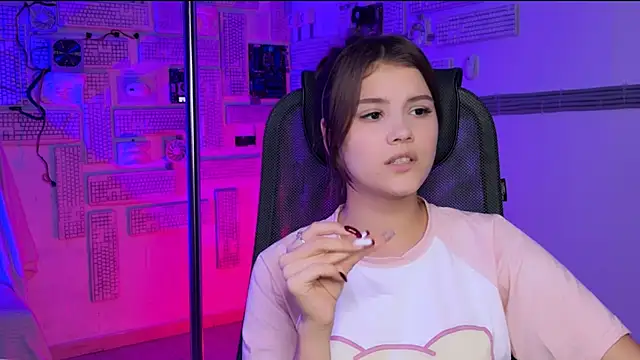 EvaThopson's cam snapshot