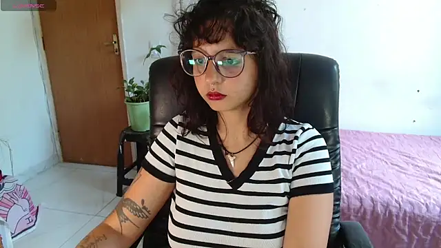 myamillor's cam snapshot