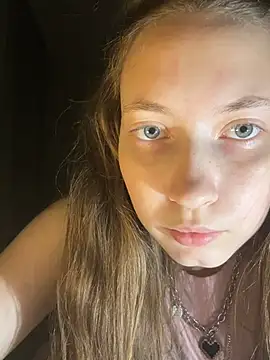 Holy_Poly's cam snapshot