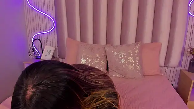 SamanthaPeachss's cam snapshot