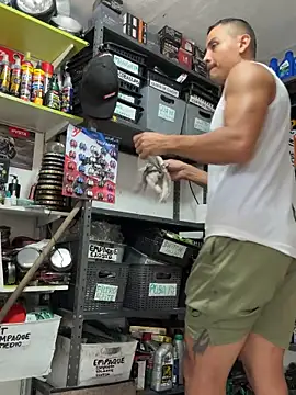 Paul22cm- live sex cam