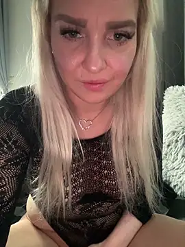 MIA-XXX's cam snapshot