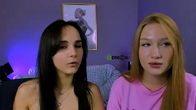 playful_sophie's cam snapshot