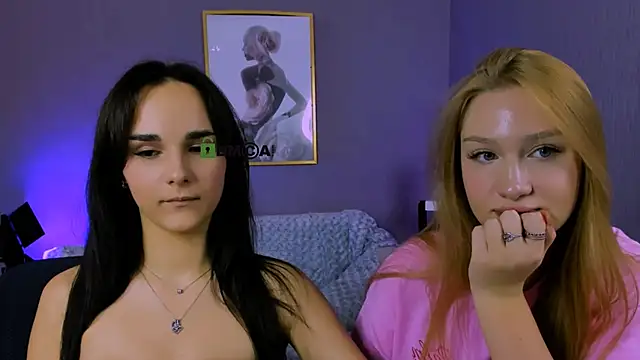 playful_sophie's cam snapshot