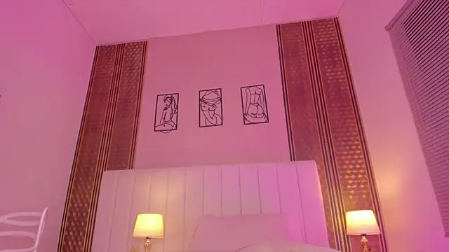 zoe_sky_'s cam snapshot