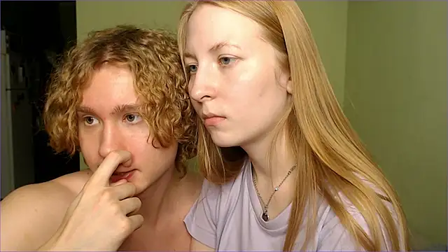 AliceStoneJhonyStone's cam snapshot