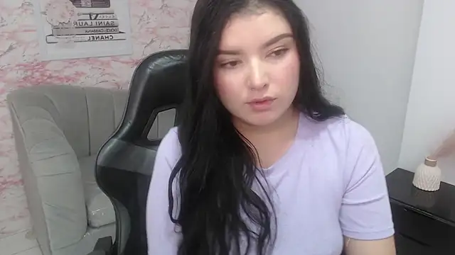 sarah_rouse_t_'s cam snapshot