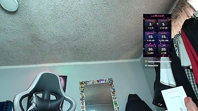 Nickhot0609 live sex cam