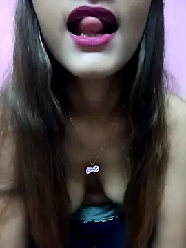 Kitty_18teen's cam snapshot