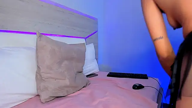 ZoeMorris's cam snapshot