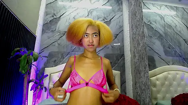 Alisha_Ebonyy's cam snapshot