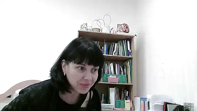 Viknika live sex cam