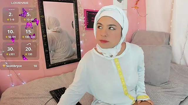 AliaAsad's cam snapshot