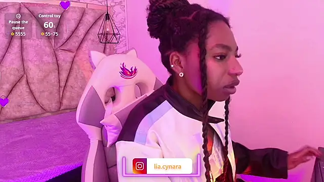 Queen_perla_'s cam snapshot