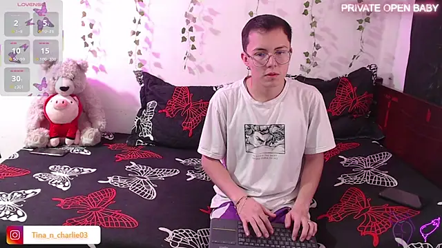 Tina_4_Charlie's cam snapshot