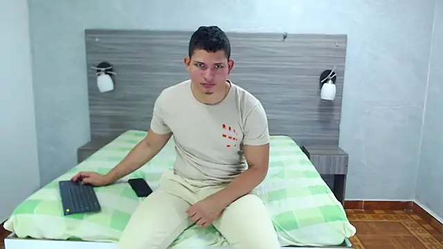 Loony_Zion live sex cam