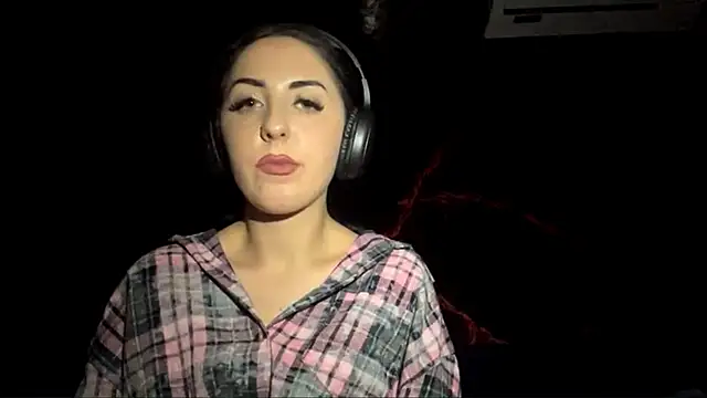 CindyFlowers's cam snapshot