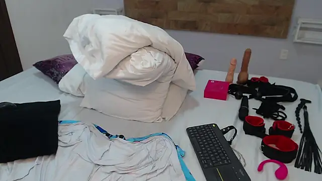 kylieBensoon's cam snapshot