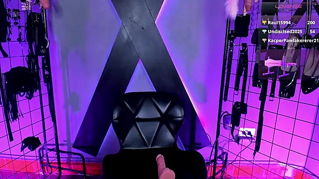 VictoryaLiah_BDSM's cam snapshot