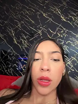 Ema_azel live sex cam