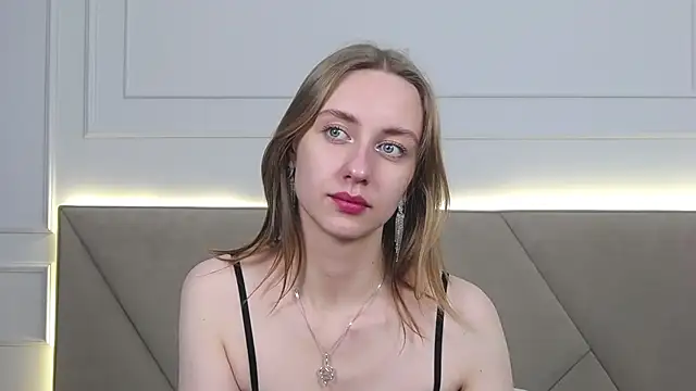 RachaelCute live sex cam