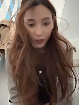 LilluKatten live sex cam