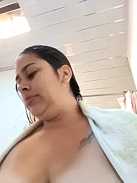 Latina_sexy1 live sex cam