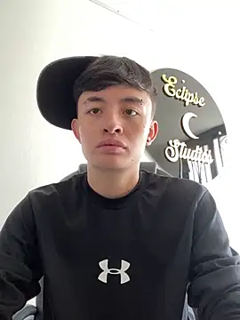 nico_18x live sex cam