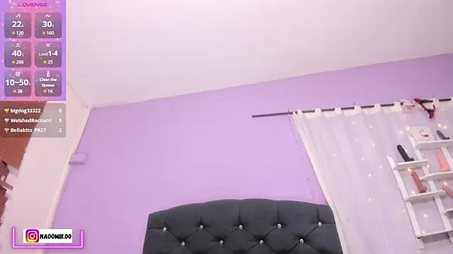 naomii_0 live sex cam