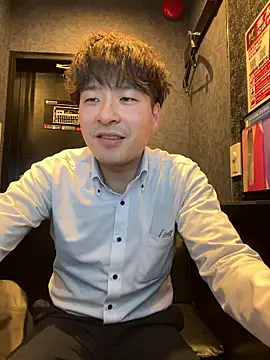yuuki8910 live sex cam
