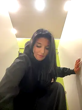 Tisha_Busty live sex cam