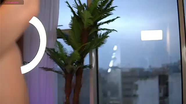 MysticLayla's cam snapshot