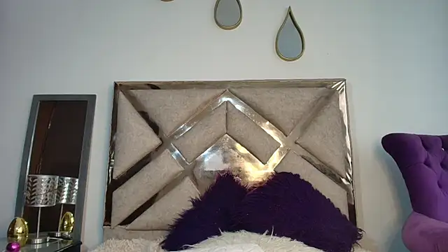 Ingridbergman live sex cam