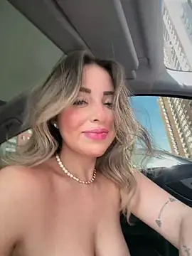 Alirawrz live sex cam