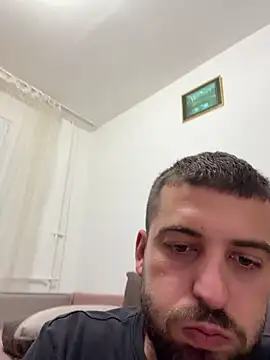 Pablo_Hornyguy95 live sex cam