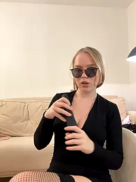 Little_Forest_ELF live sex cam