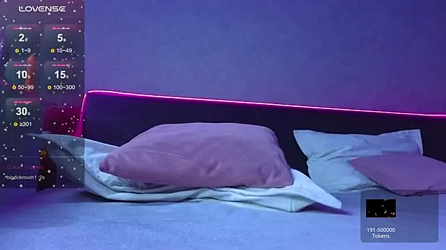 BritneyLix live sex cam