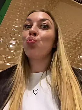 Sweet___Emily live sex cam