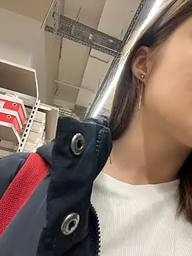 KittyQueeny live sex cam