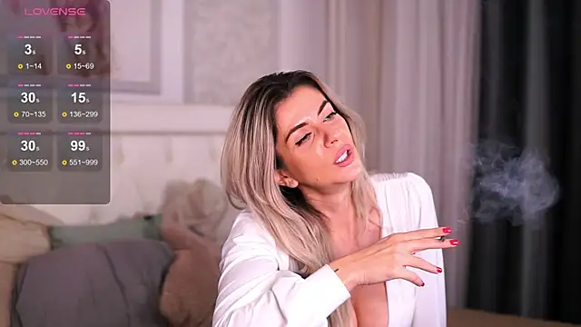 Adelyn_Chase live sex cam