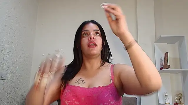 mia_celeste7's cam snapshot