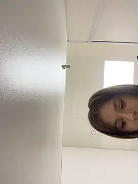 KittyQueeny live sex cam